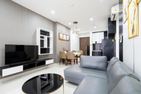 Best price Saigon Royal 2 bedrooms apartment